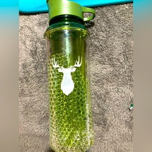Water bottle with beaded freezer gel balls